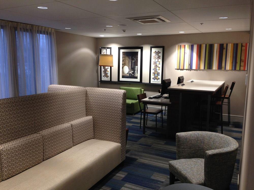 Holiday Inn Express Rochester - University Area By Ihg Dış mekan fotoğraf