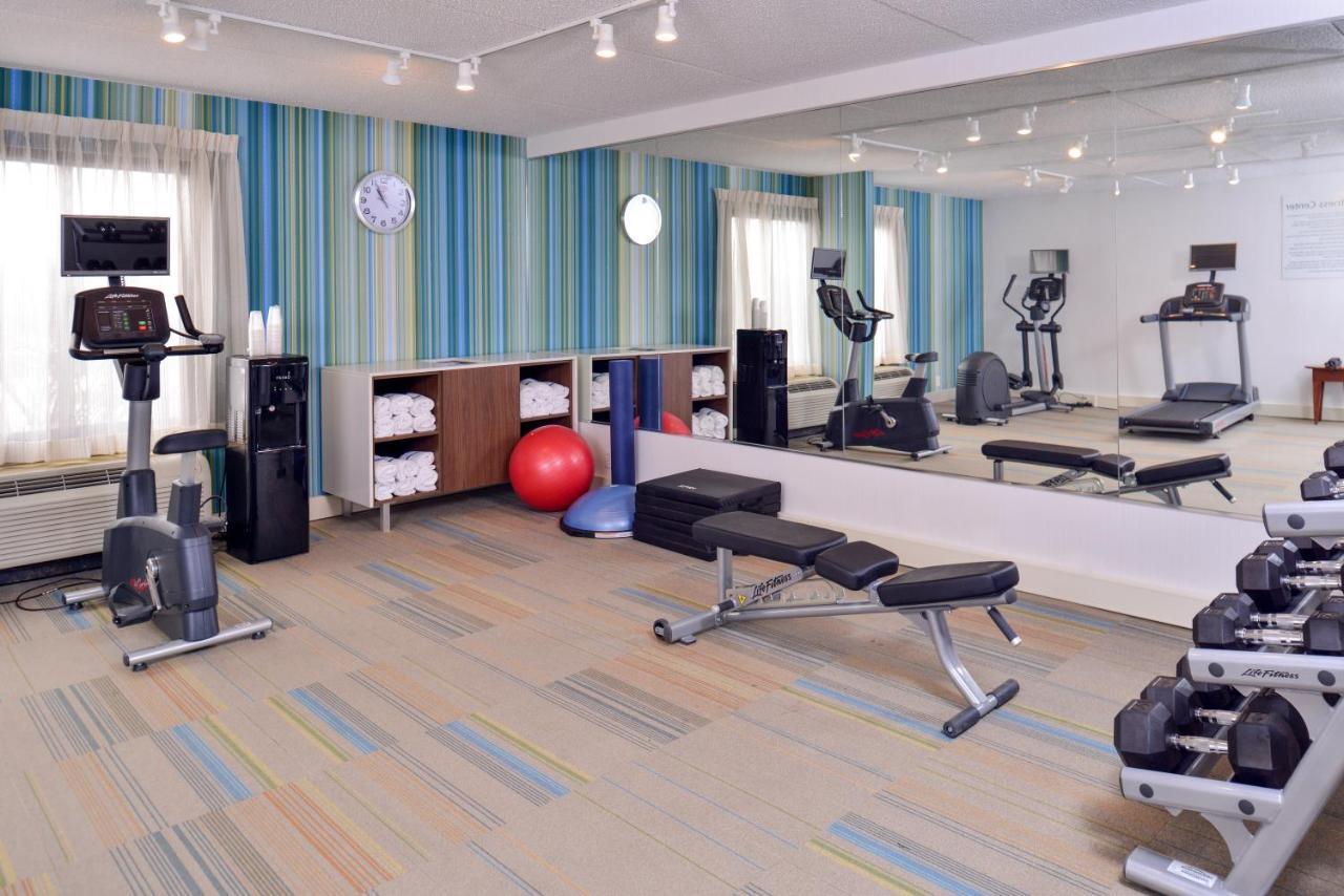 Holiday Inn Express Rochester - University Area By Ihg Dış mekan fotoğraf